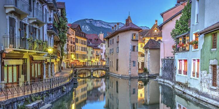 La Pepite D'Annecy - Hyper Centre & Au Calme & Balcon Lägenhet Exteriör bild